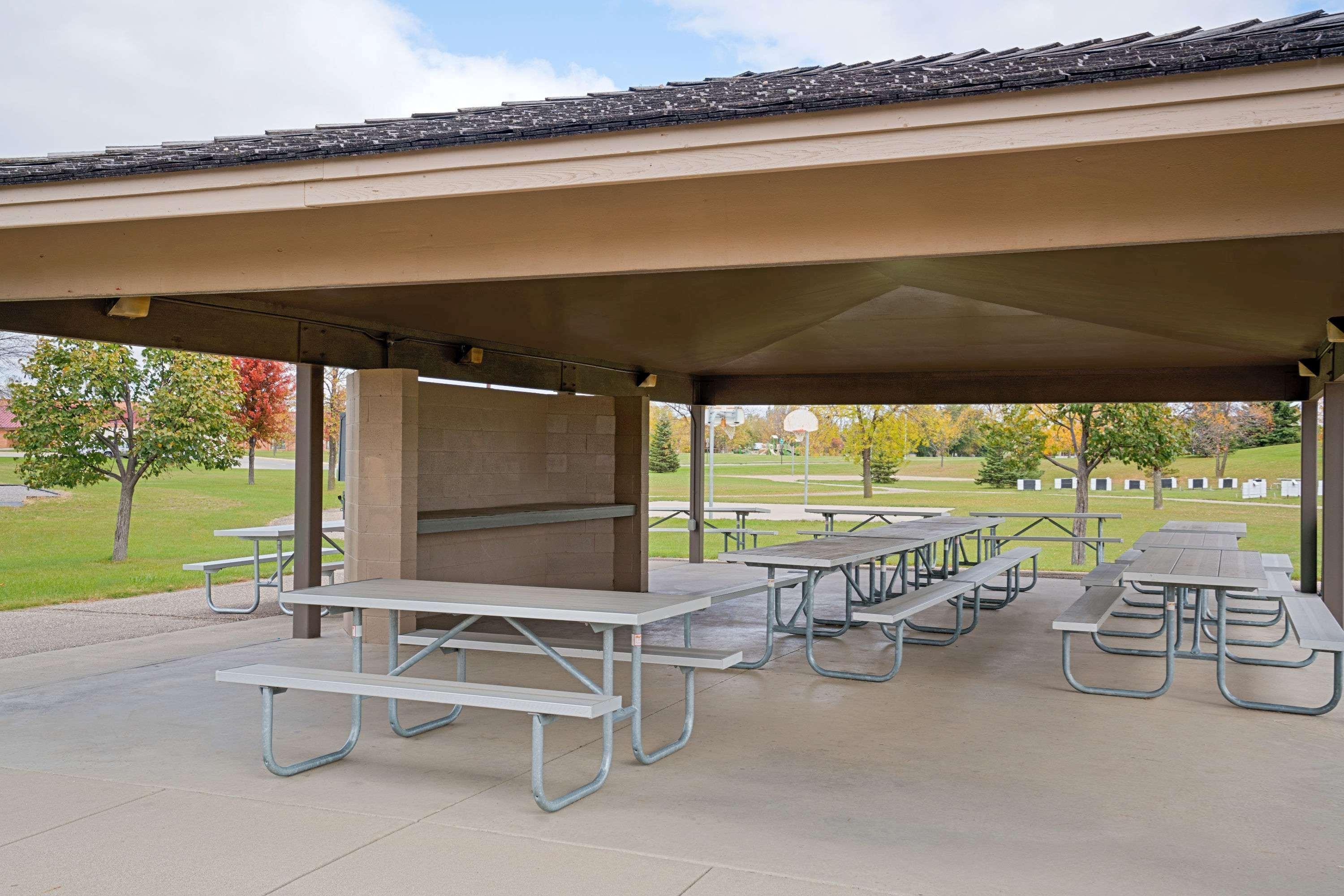 Super 8 By Wyndham Marshall Mn Exterior foto